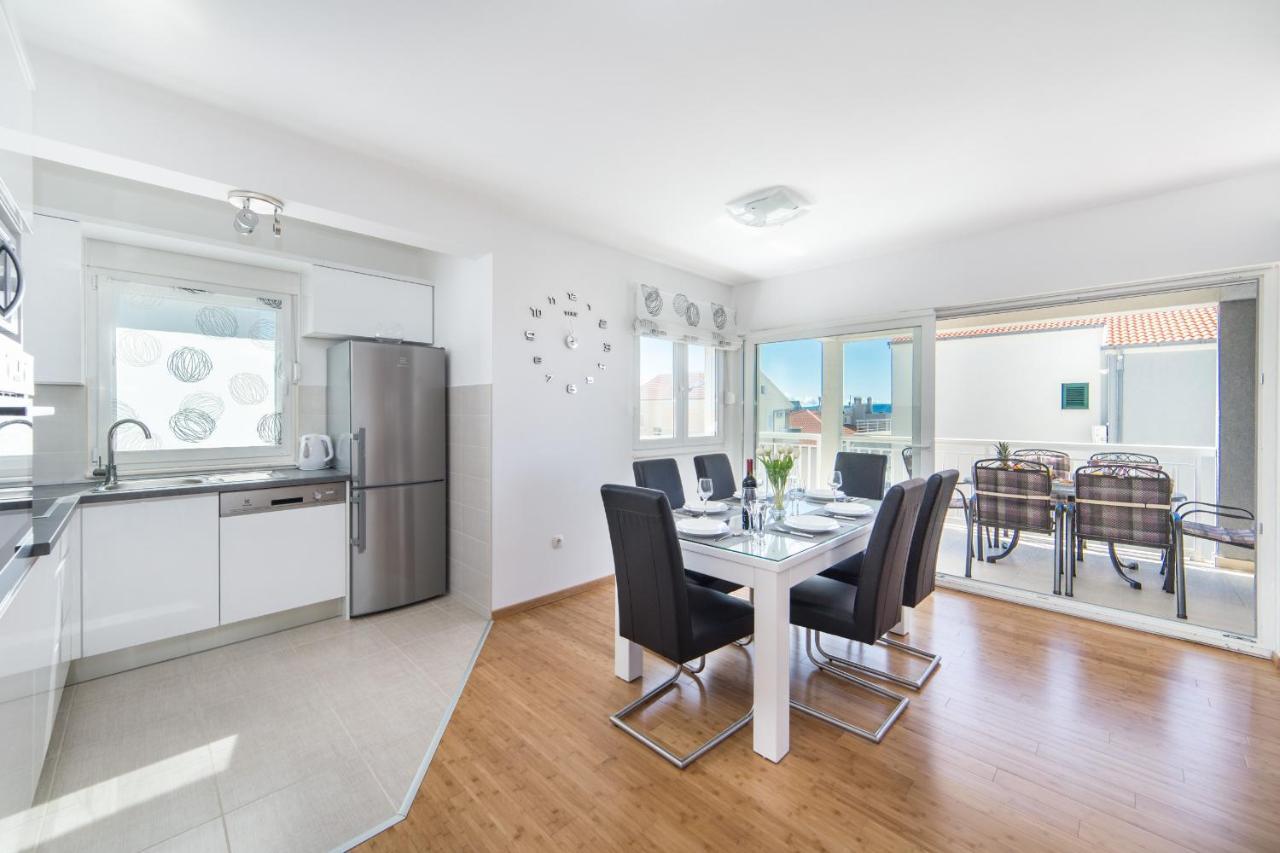 Luxury Xxl Apartment Makarska Esterno foto